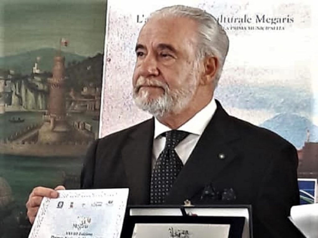 Francesco Testa pubblica "La bambola col tuppo"