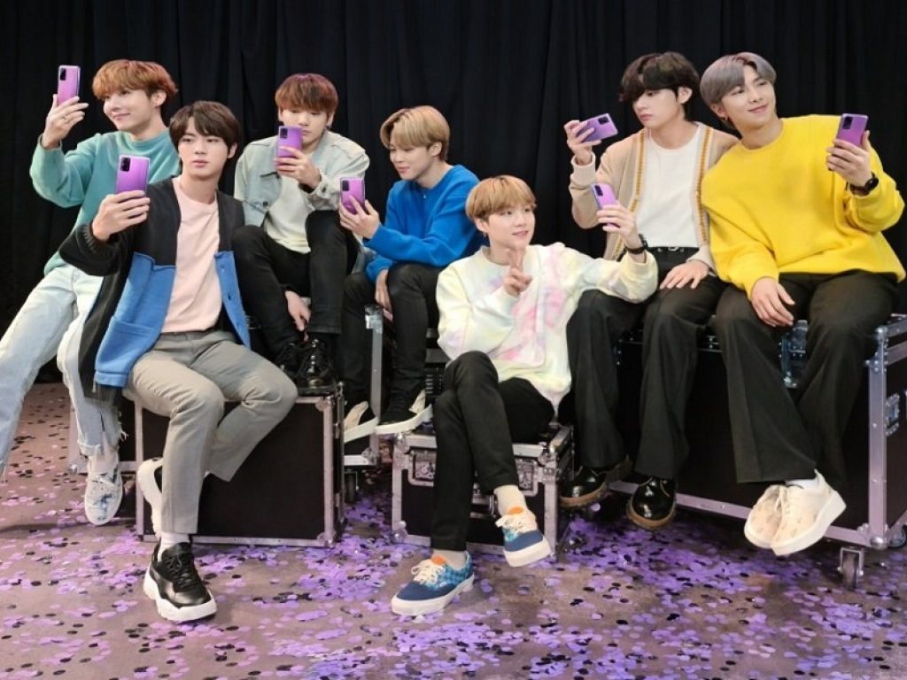 I BTS piazzano due album tra i più venduti del 2020. Primo tra i singoli è, invece, The Weeknd con "Blinding Lights"