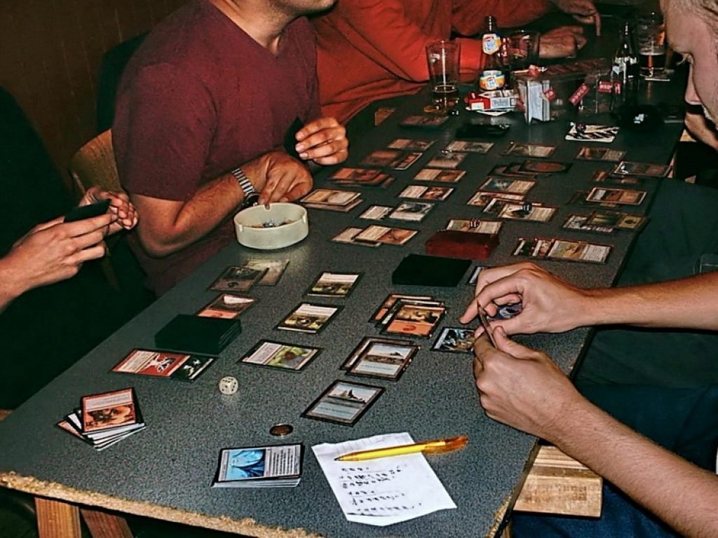 Magic: The Gathering, rimosse 7 carte razziste. Wizards Of The Coast rivede il suo database del gioco più popolare del mondo