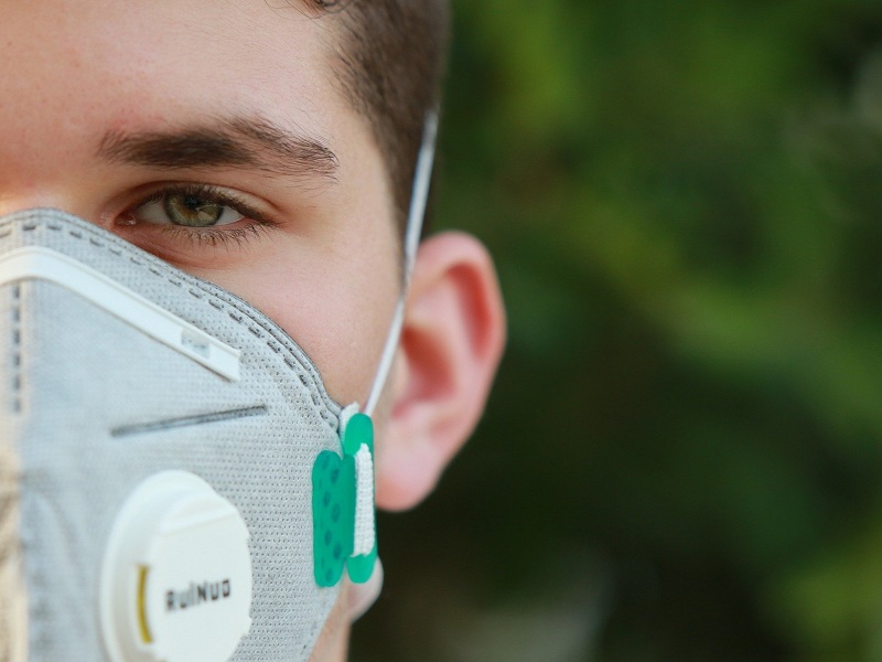 Circolare del Viminale: mascherina obbligatoria per chi fa attività motoria come una passeggiata. Corsa esentata: rientra tra le attività sportive 
