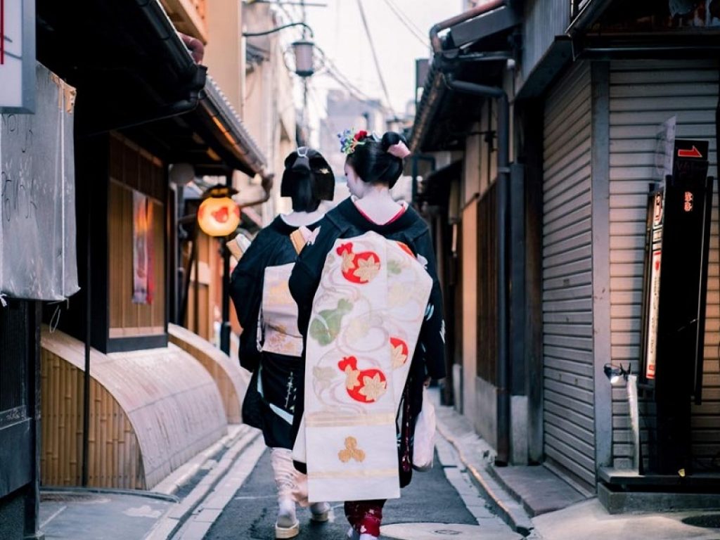 Giappone: contributi post Covid anche alle geishe