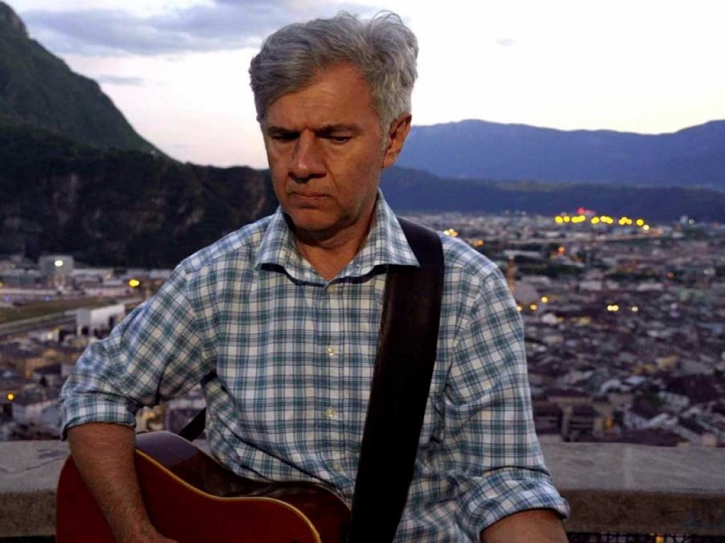 Johnny Ponta torna con il singolo "Bolzano"