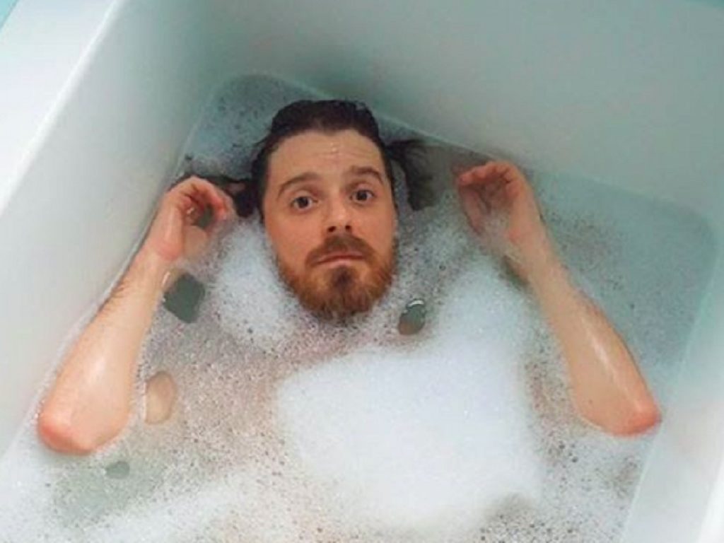 Duello è il primo singolo di Martelli