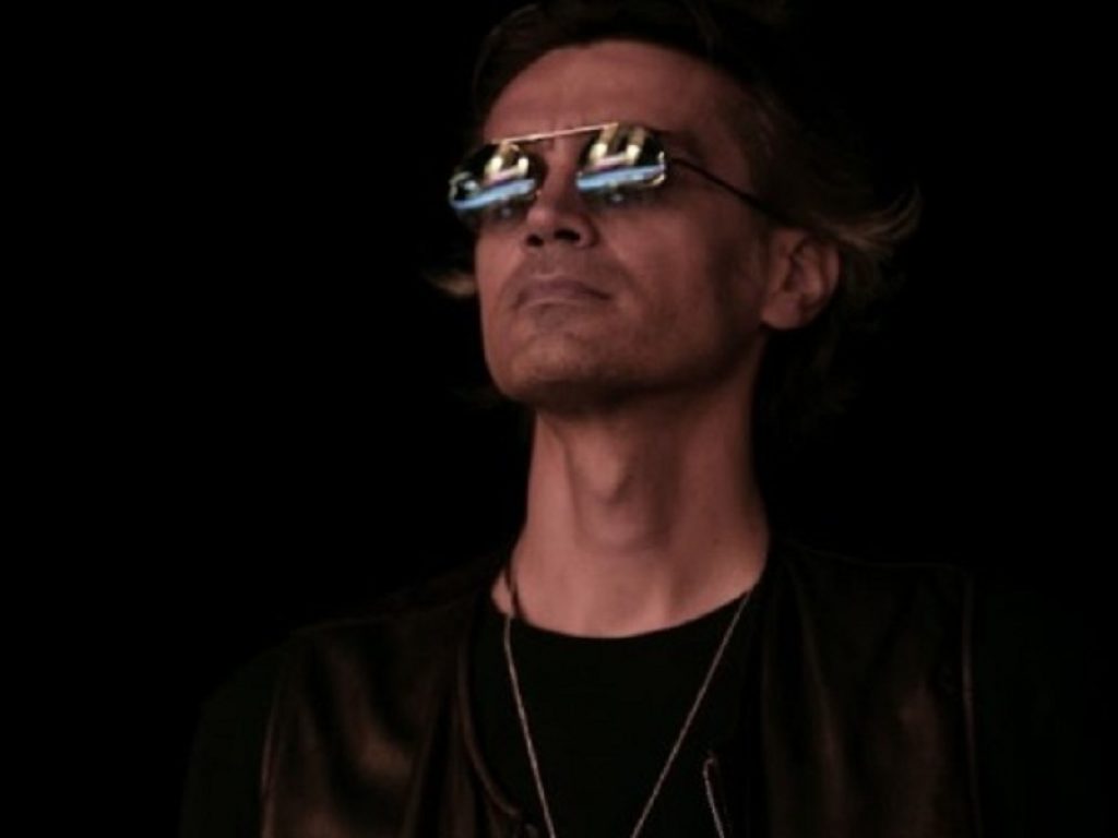 Matteo Rovatti online con "Sottosopra"