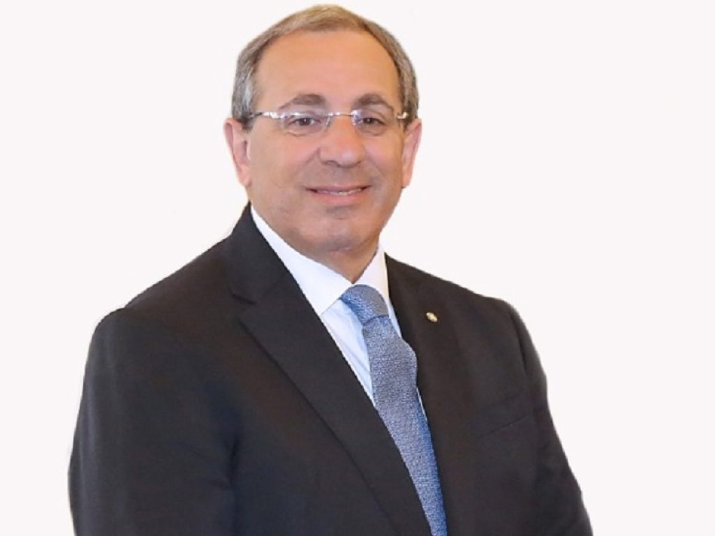 Michele Di Bari racconta in un libro il ruolo del prefetto