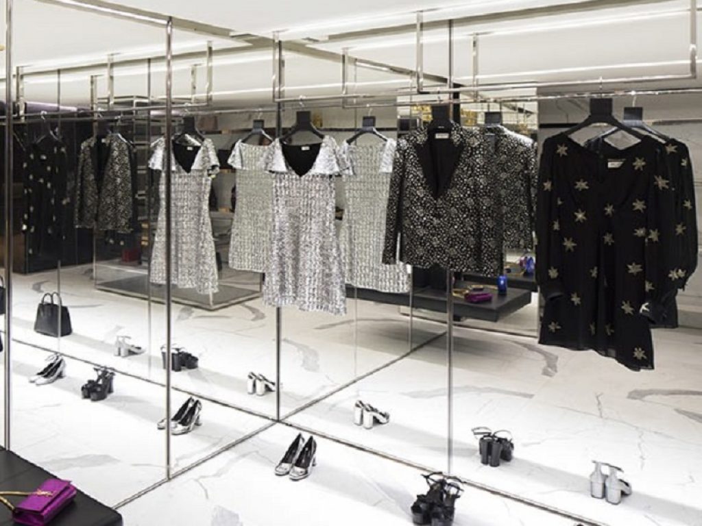 Il successo di Modes attraverso le strategie di Aldo Carpinteri: la boutique si è affermata con una selezione di capi e accessori per uomo e donna di oltre 300 stilisti
