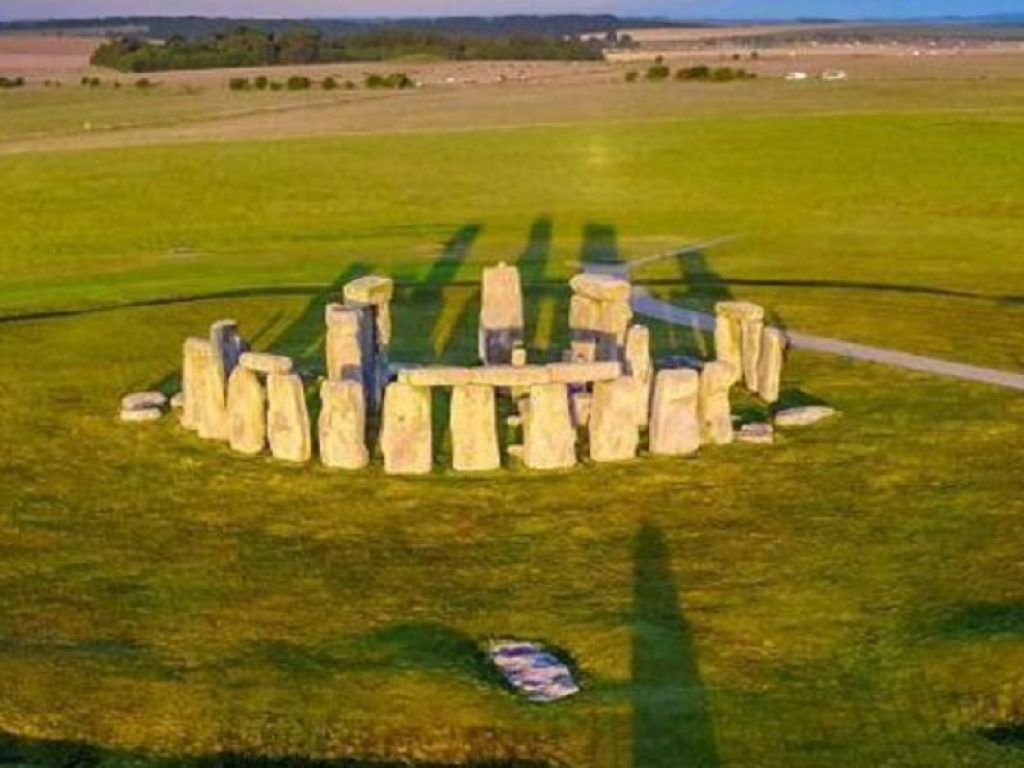 Stonehenge: scoperto nuovo anello di monoliti