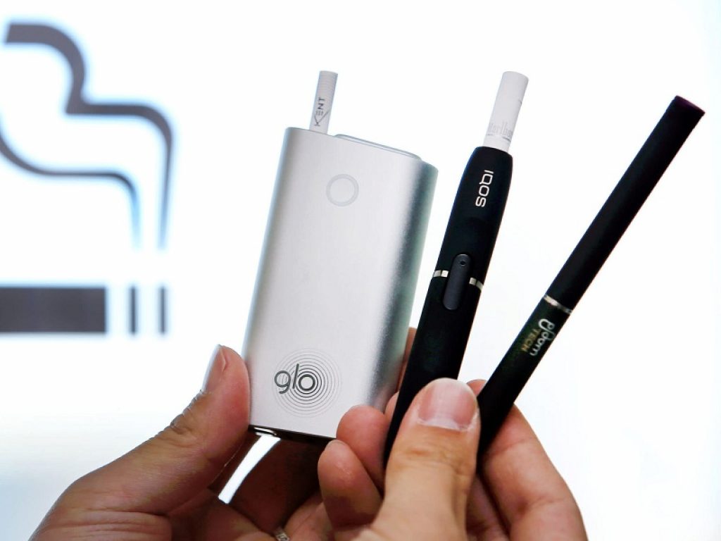 Tabacco riscaldato, arriva la proposta per tassarlo al 100%: tra favorevoli e contrari, politici ed esperti a confronto