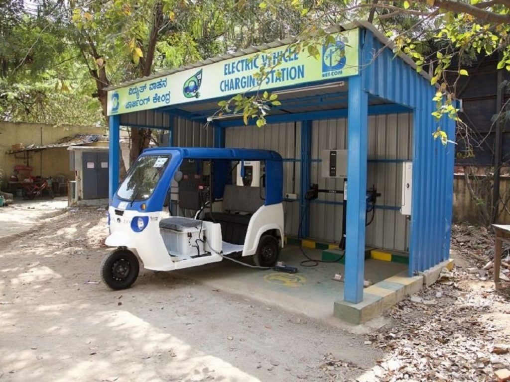 India: impegno green con i tuk-tuk elettrici