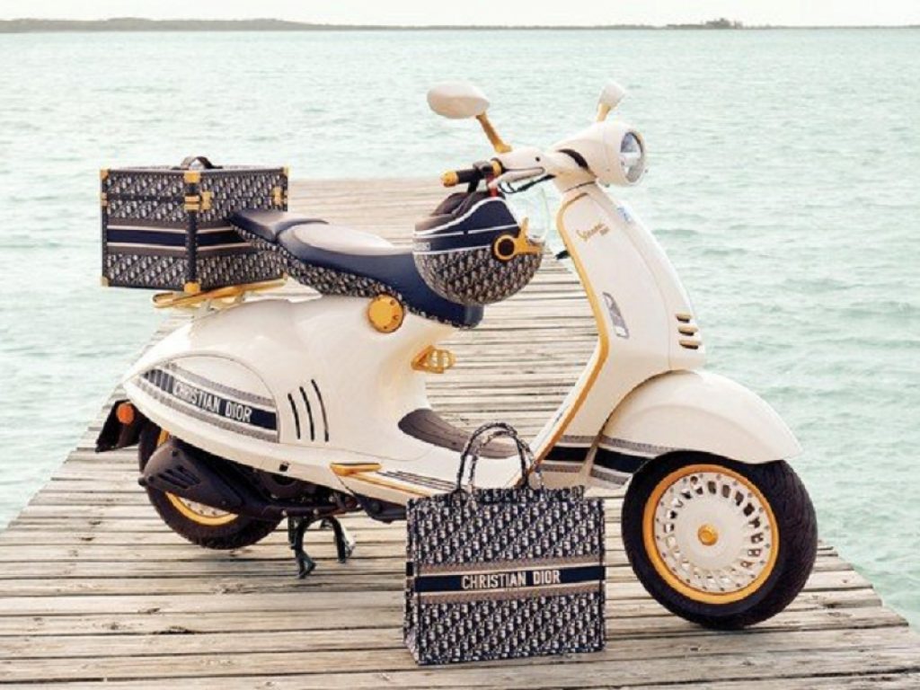La Vespa 946 in edizione limitata è firmata Dior