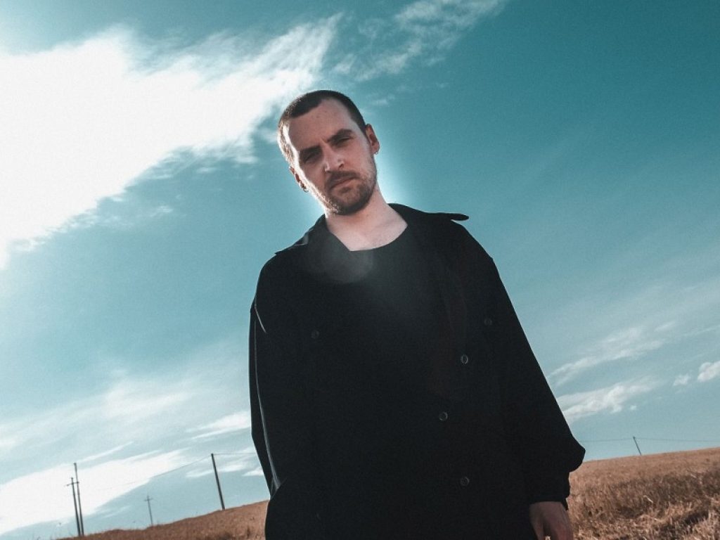 Beercock canta "See you around the bend"