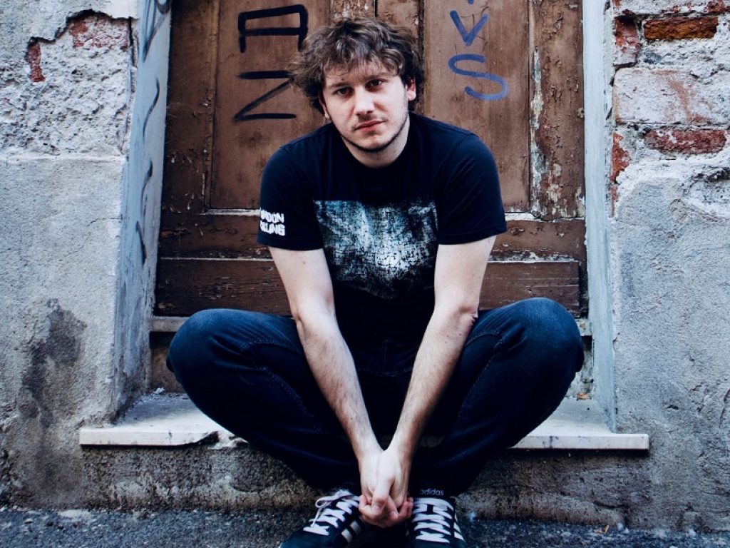 Carl Anthony Lorenz online con "In questa casa"