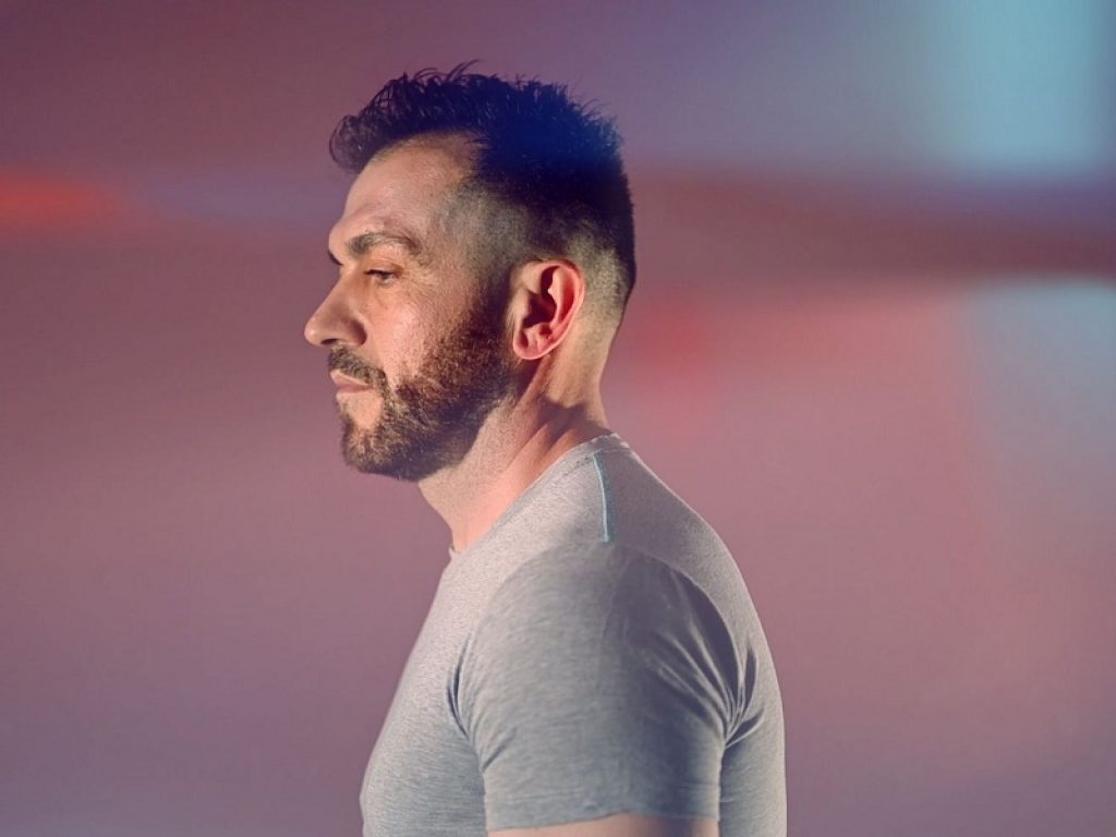 Online il videoclip di "Sipario", nuovo singolo del cantautore sardo March (nome d'arte di Marcello Mereu) in collaborazione con Anna Fronteddu