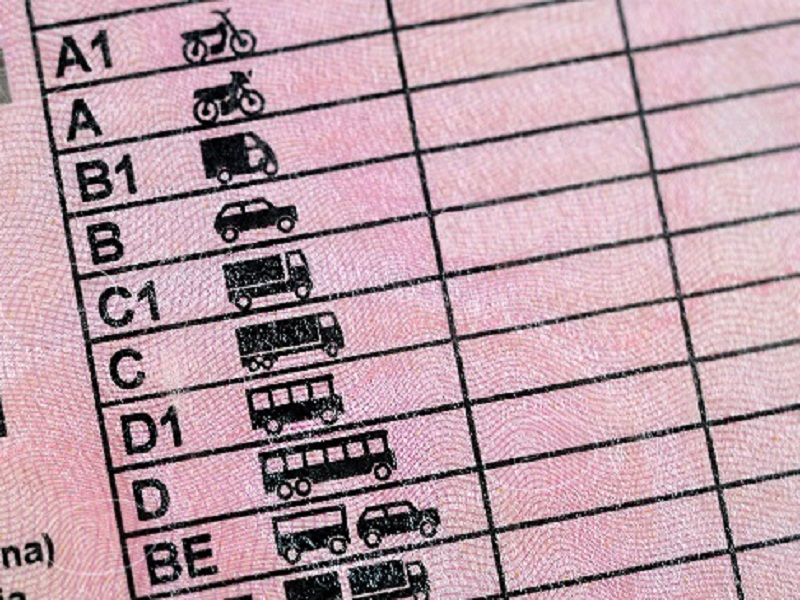 Aumentano i patentati in Italia: sono 39,2 milioni