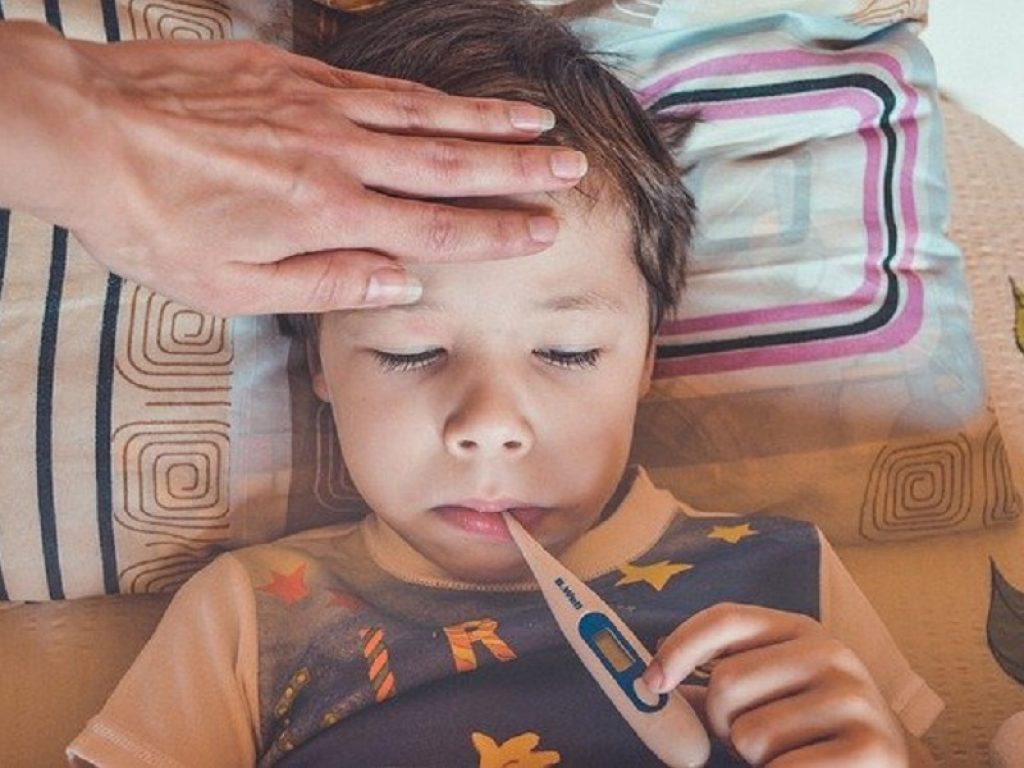 Dall’ansia alla rinorrea, ecco i sintomi del long Covid pediatrico. Ministero della Salute e Iss lanciano un progetto per monitorare gli effetti a lungo termine
