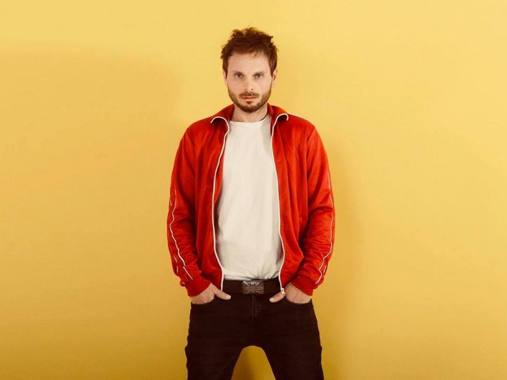 Febo canta "Film e Pop Corn"