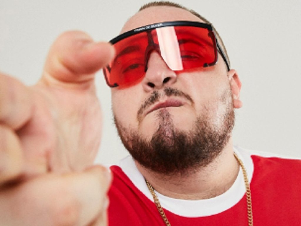 Nerone con Nitro e Gemitaiz per il nuovo brano "Un sec": online in streaming un singolo pieno di tecnica e rime irriverenti