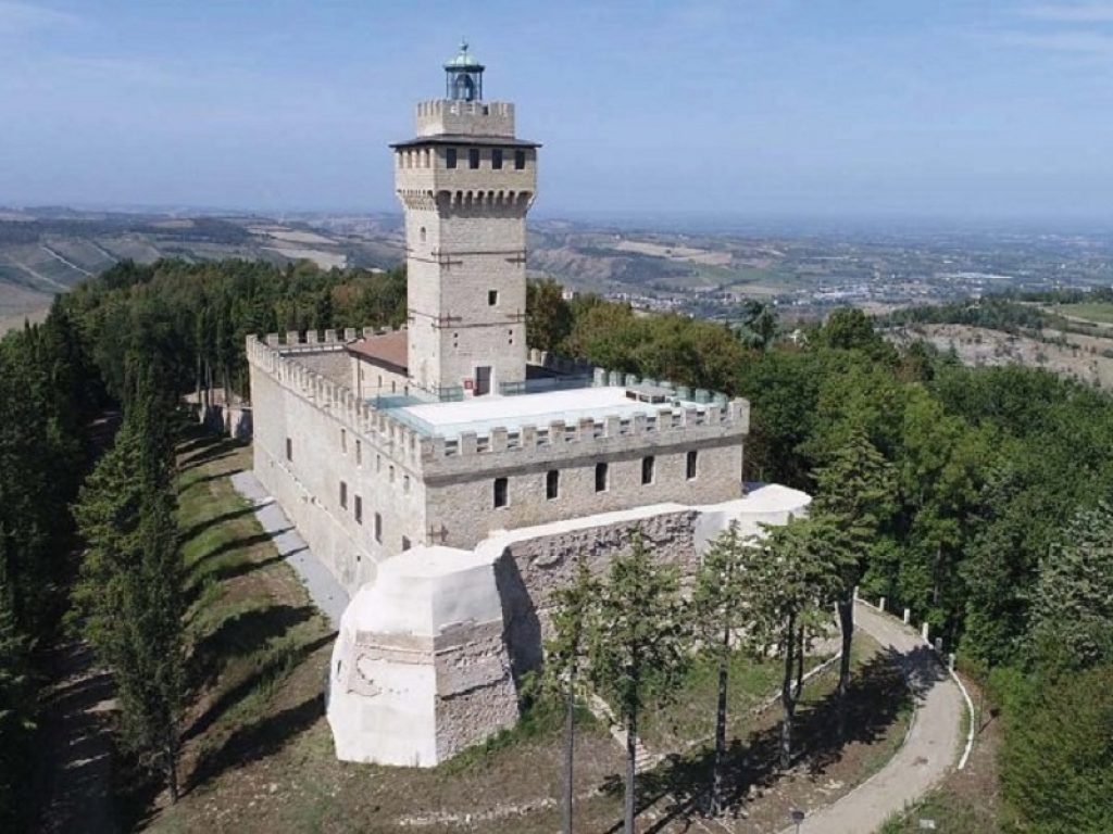 La Rocca delle Caminate riapre al pubblico