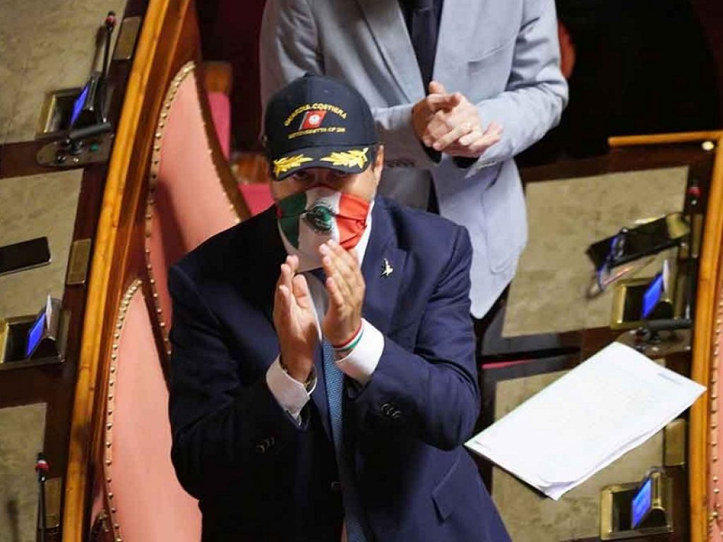 Sul Dl Green pass la Lega vota con Fratelli d'Italia. Pd e M5S all’attacco di Salvini: "Irresponsabili e incoerenti"