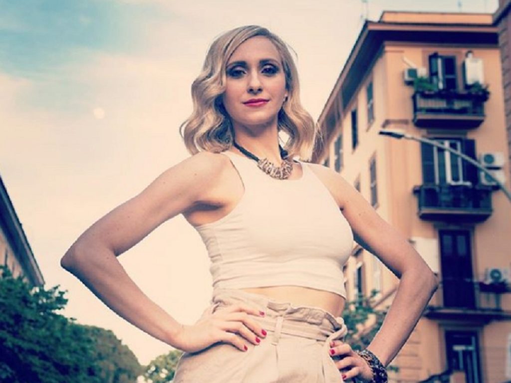 Valentina Gullace in radio con "Respirare"