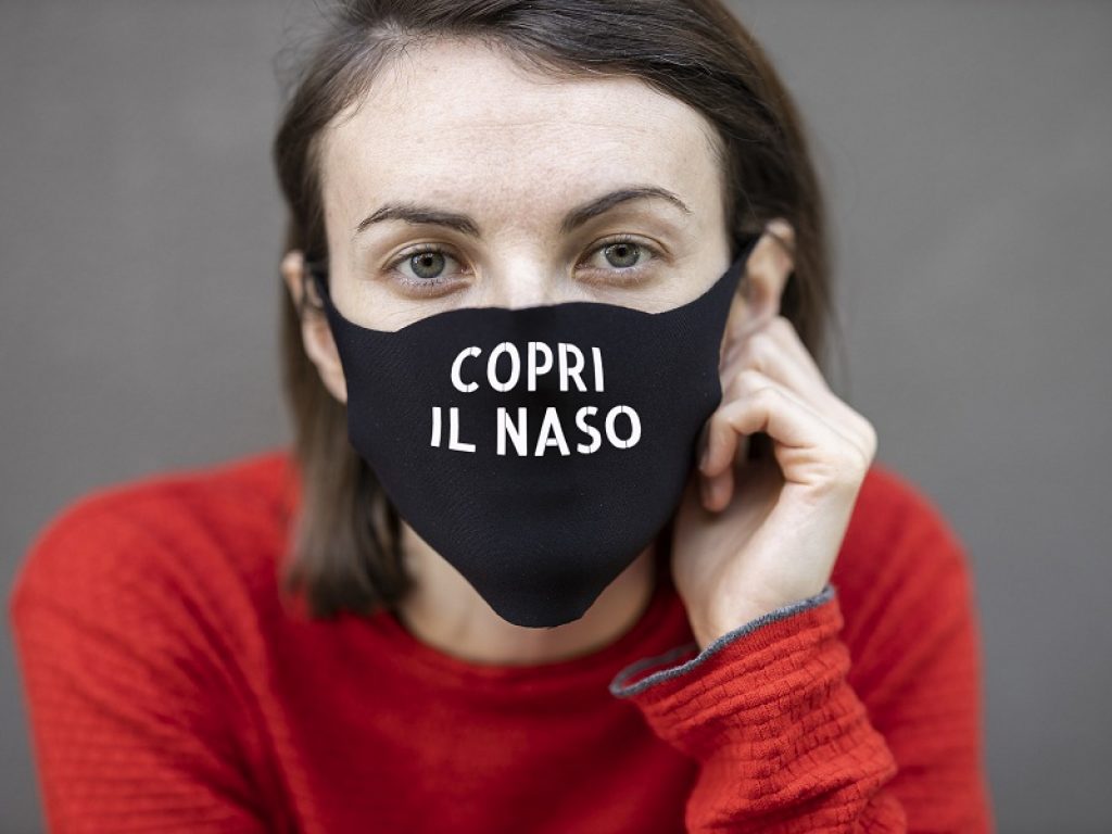 I pubblicitari lanciano la mascherina Respect!