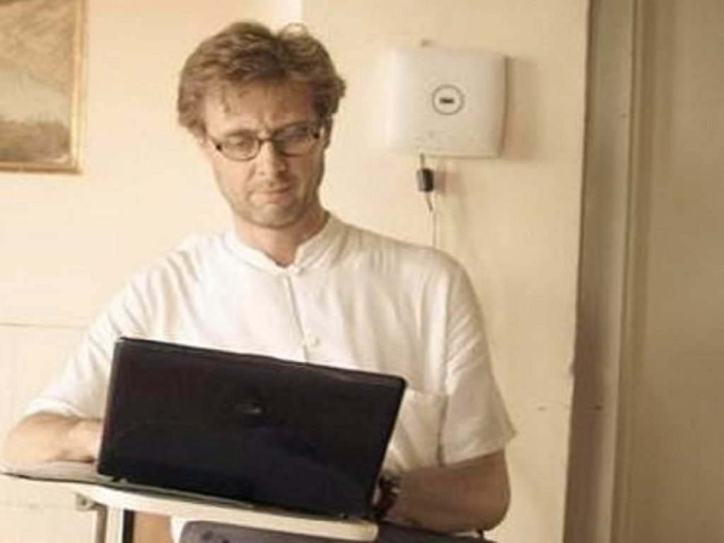 Andrea Casavecchia in libreria con "L'ospedale dei bambini"