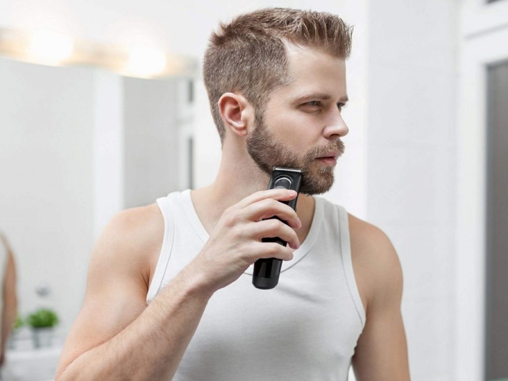 Cura della barba: dal lavaggio all'utilizzo del balsamo ecco una guida con i consigli per i ragazzi più giovani e inesperti