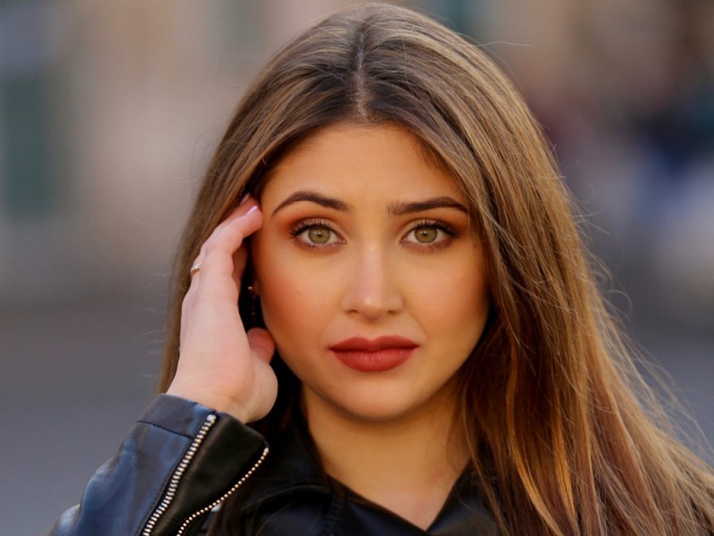 Charlotte De Melo canta in portoghese “Letto 23”