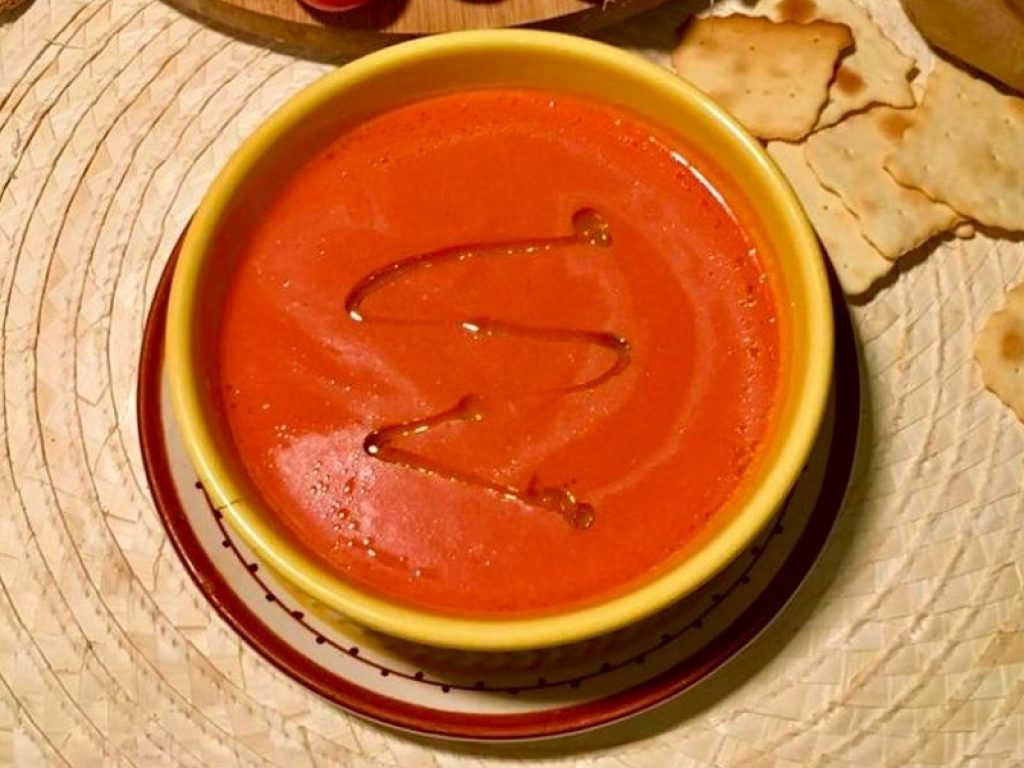 Gazpacho ideale per preparare la pelle al sole
