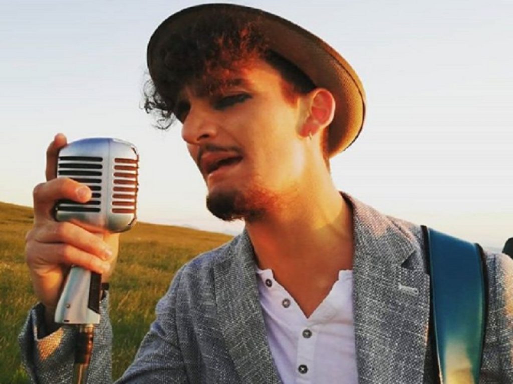 XXL è il secondo singolo di Mezzalibbra