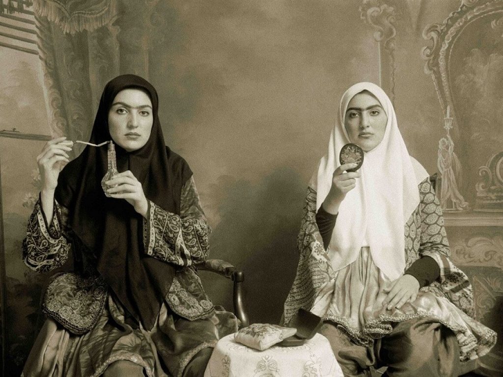 Dal 28 novembre la mostra Essere Umane a Forlì: fotografe donne raccontano l’ultimo secolo, tra cambiamenti dei costumi sociali e questioni di genere