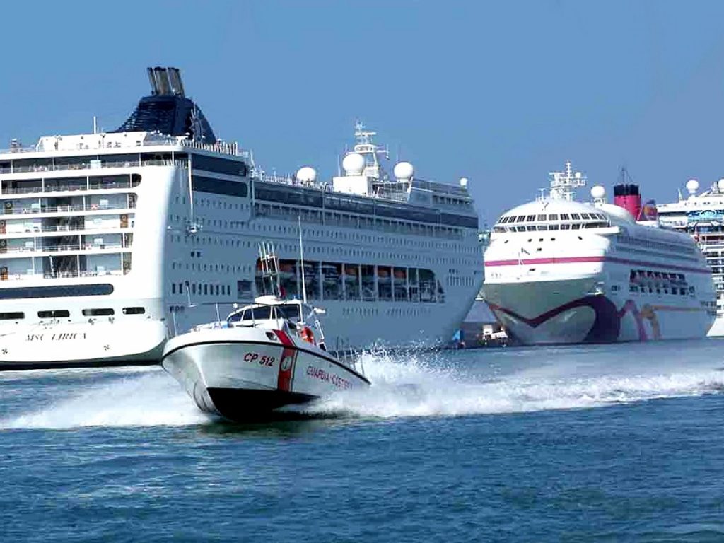 AdSP e Comune di Civitavecchia siglano l’accordo per il navettamento dei crocieristi dalla stazione ferroviaria della città laziale