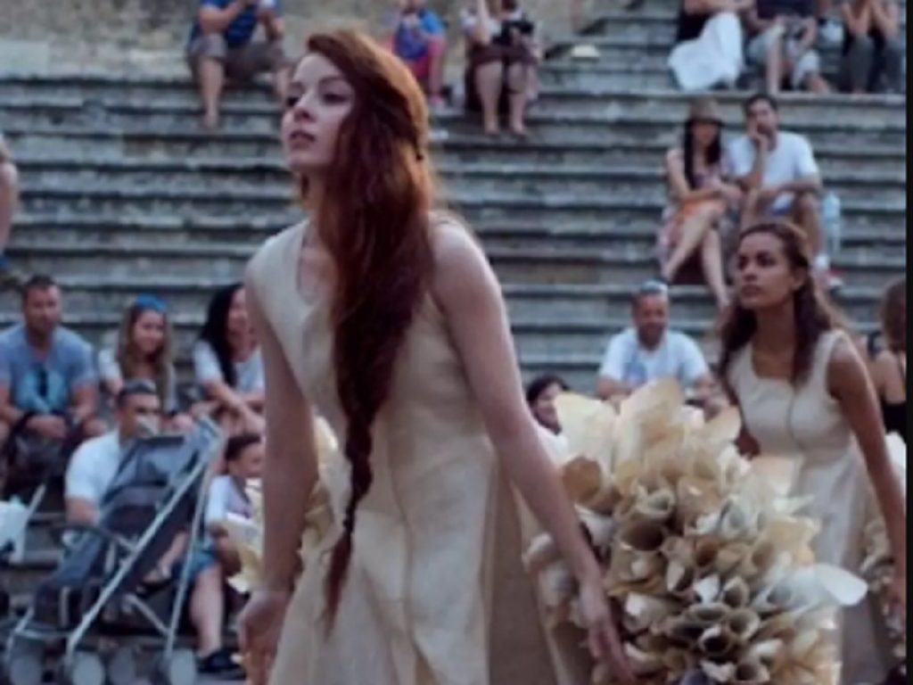 A Orizzonti Verticali 2020 la performance "Bianchi Sentieri"