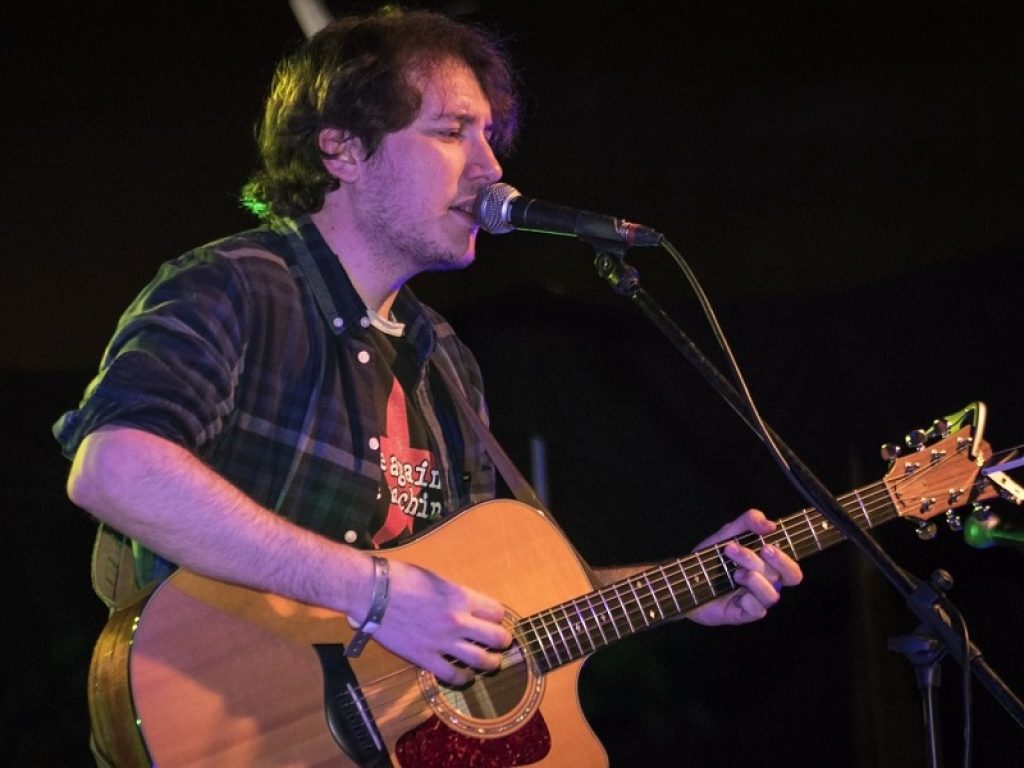 Online il videoclip di "In questa casa" il nuovo singolo del cantautore e polistrumentista vicentino Carl Anthony Lorenz