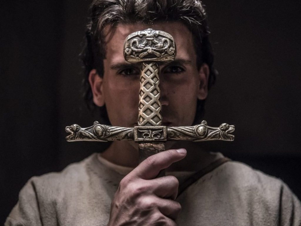 Jaime Lorente protagonista della serie "El Cid"