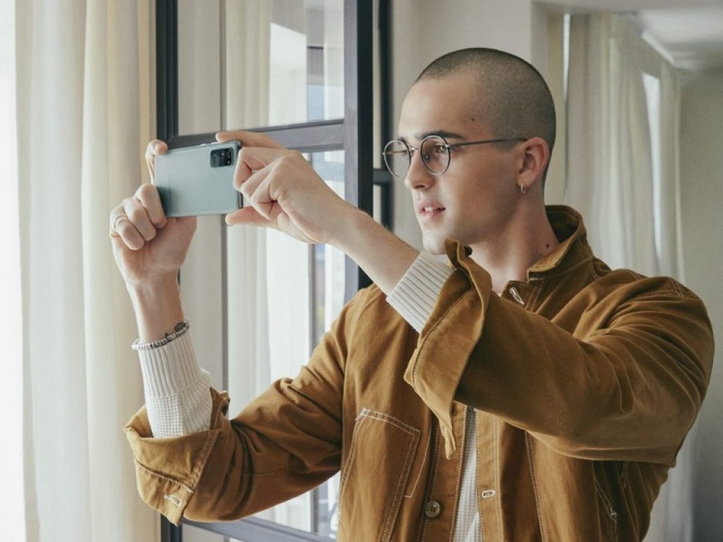 Il Galaxy S20 Fan Edition è lo smartphone economico di Samsung: funzionalità di un top di gamma ad un prezzo accessibile