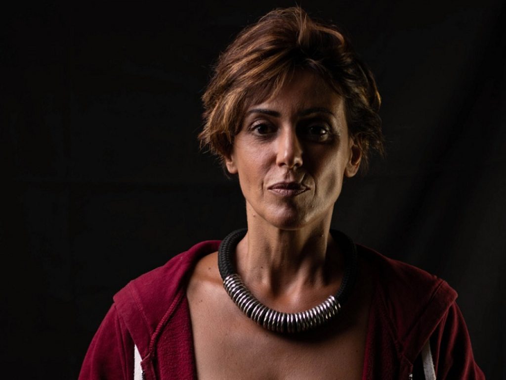 Mami debutta con "Non voglio stare su Meetic"