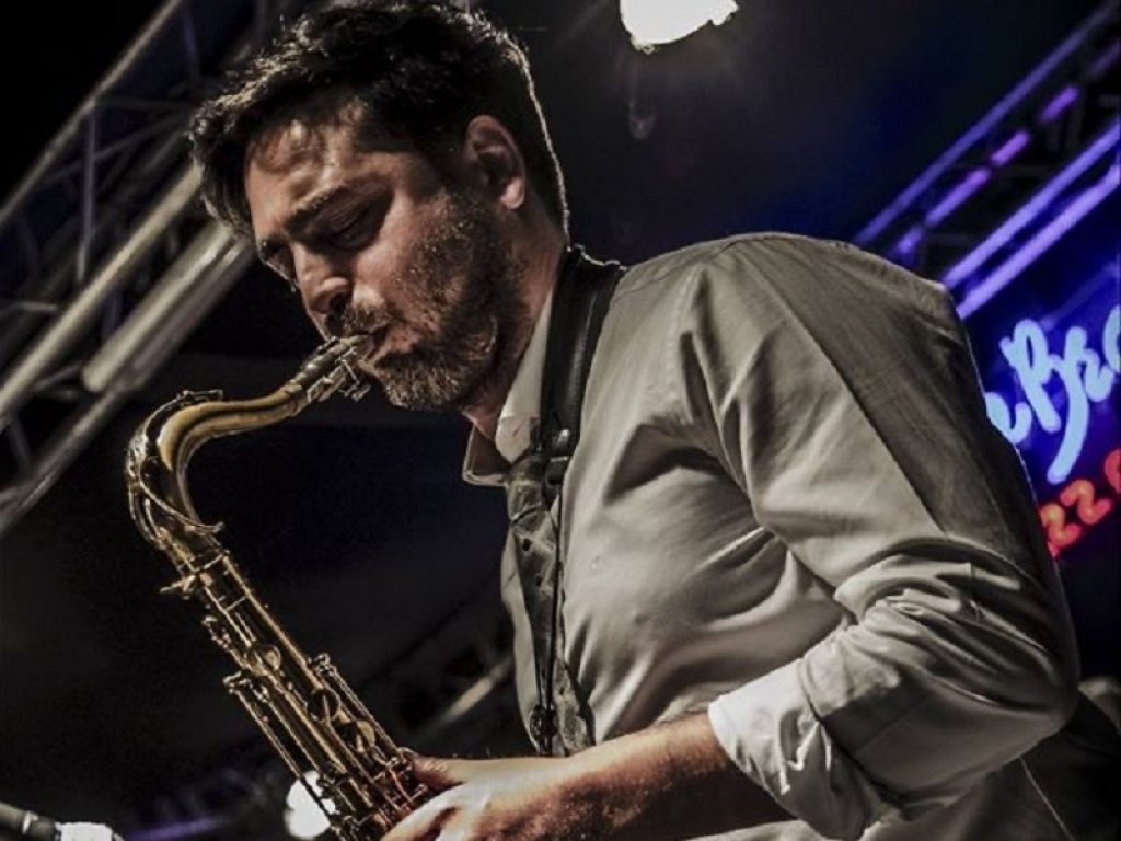 Michele Mazzola reinterpreta "Everytime We Say Goodbye"