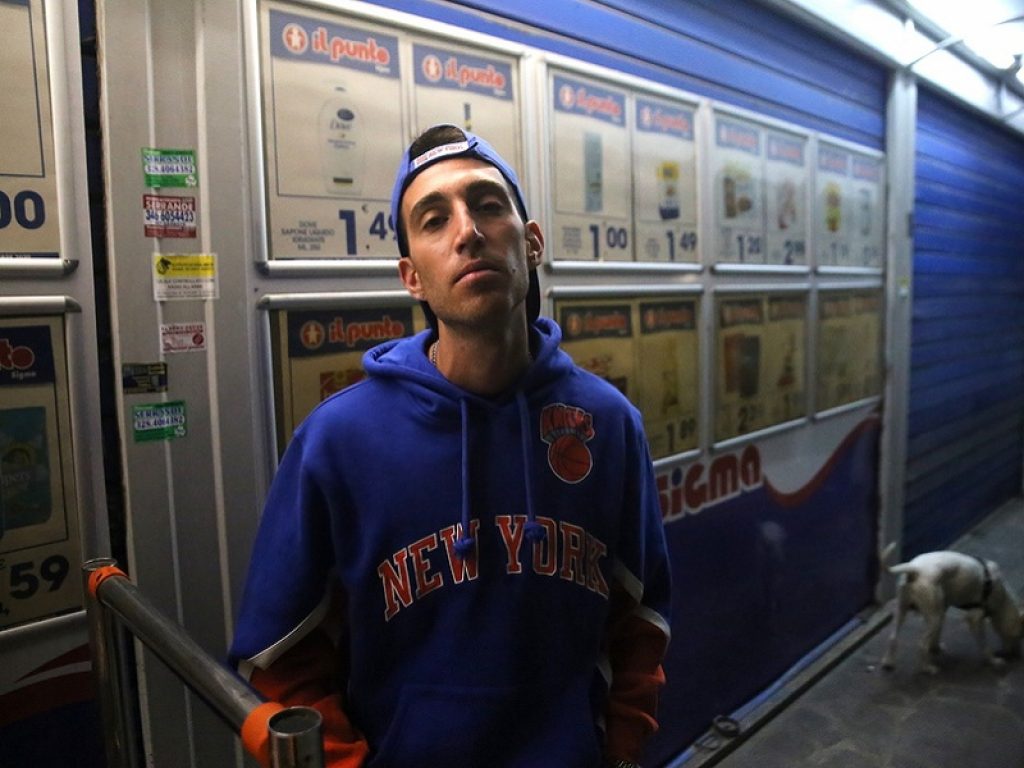 Morris Gola online con il nuovo singolo Plexiglas