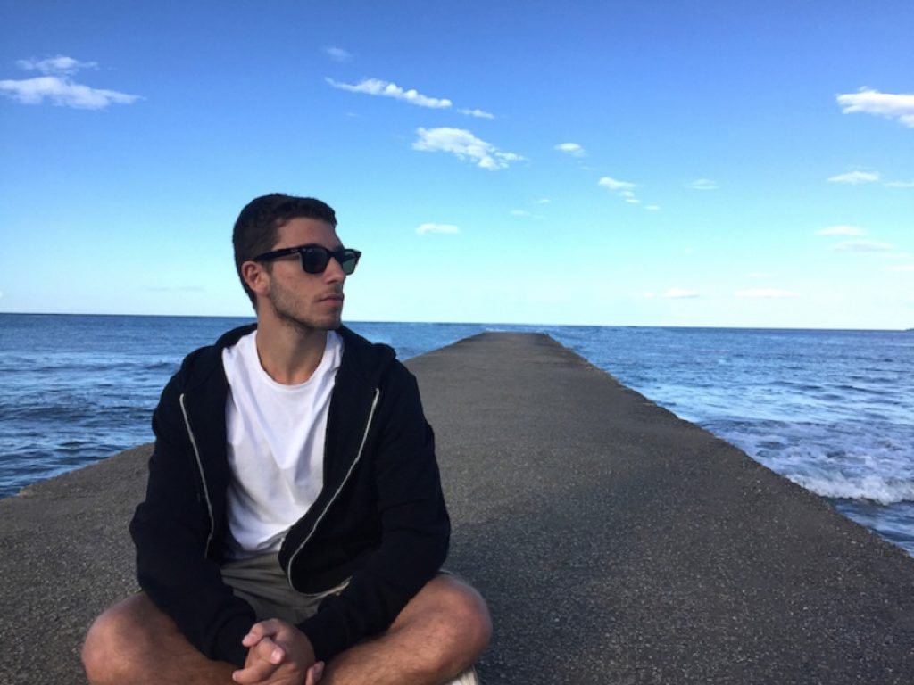 Nicola Russo. Esce oggi il debutto dal titolo "Error 404 Heart Not Found”