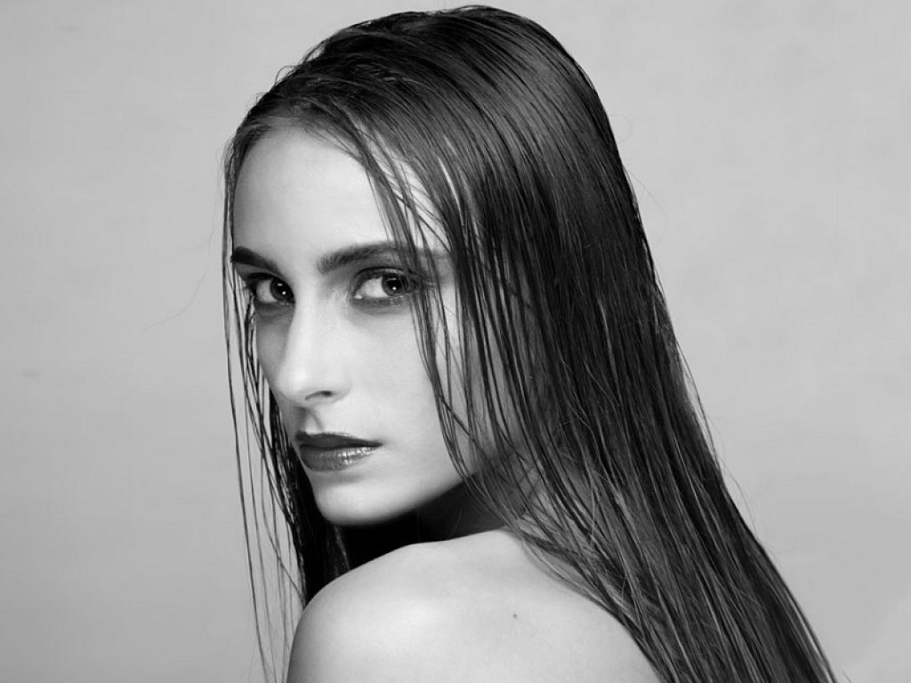 Normal in radio e online con il singolo "Monster"