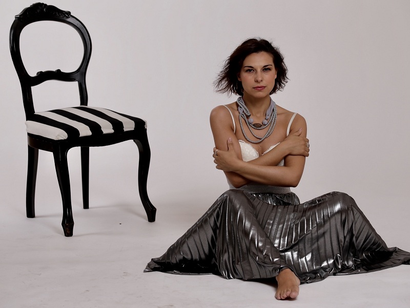 Pamela D'Amico online con il singolo "La notte"