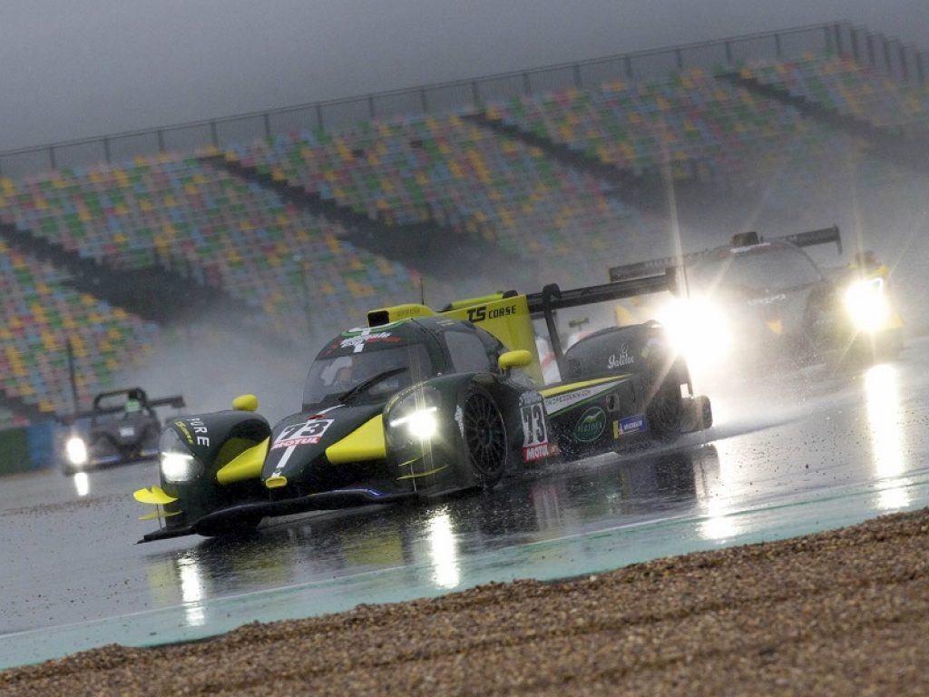 Ultimate Cup: Peccenini trionfa nel diluvio di Magny-Cours