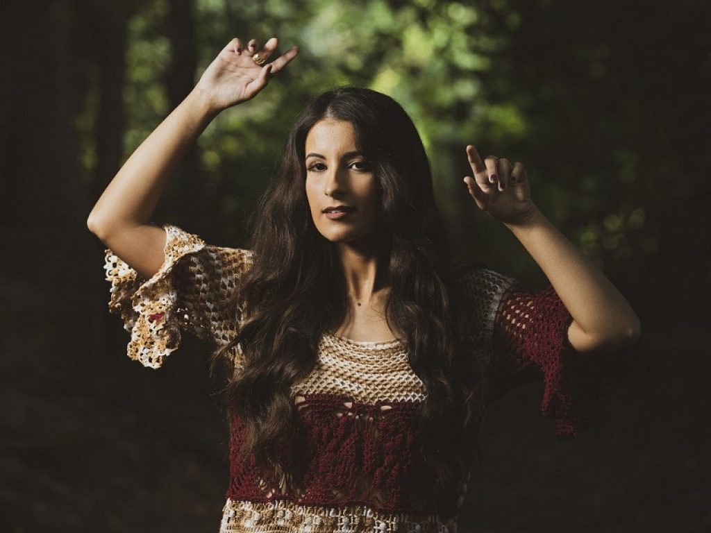 Disponibile online il disco "Sinceramente" della cantautrice Ida Scarlato: l'album è prodotto insieme al musicista Paolo Scarpino