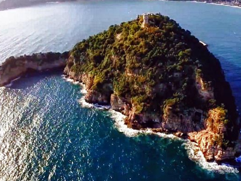 Villa padronale dell'Isola della Gallinara torna allo Stato