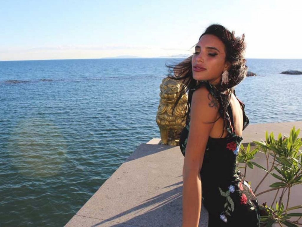 Noorè debutta con il singolo "Resta con me"