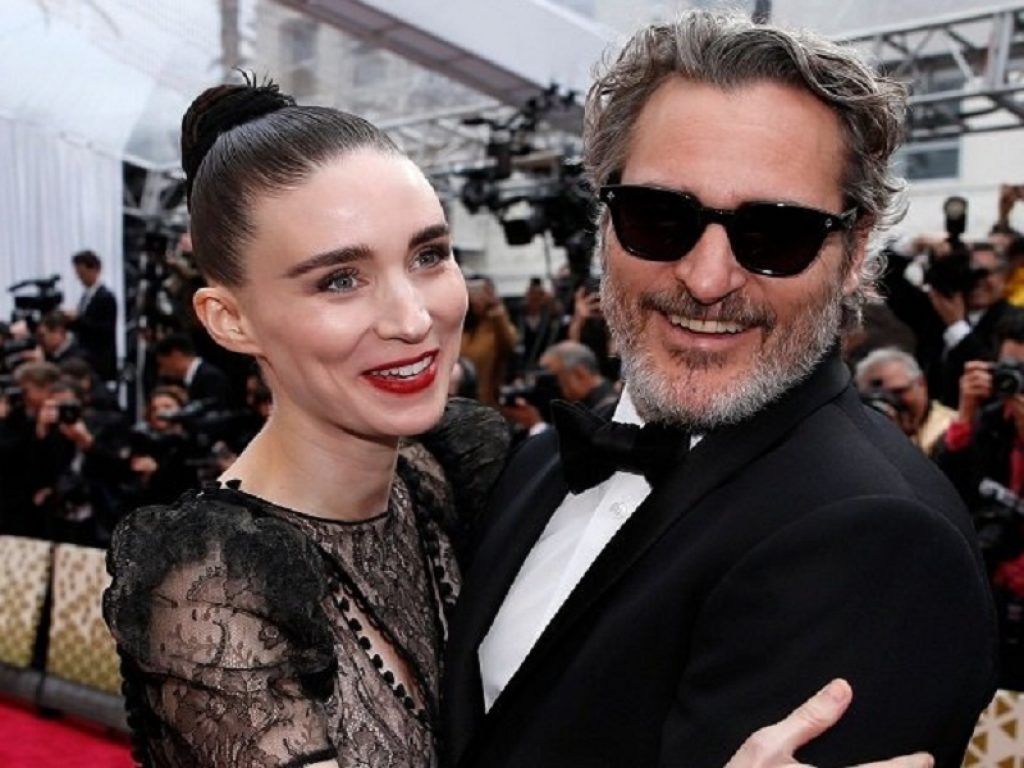 Joaquin Phoenix e Rooney Mara sono genitori: è nato River