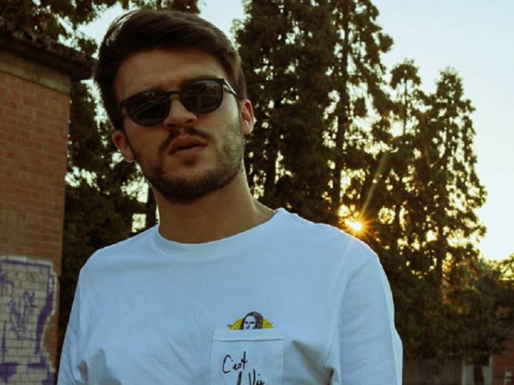 "I Tuoi Nei" è il secondo singolo di Seb