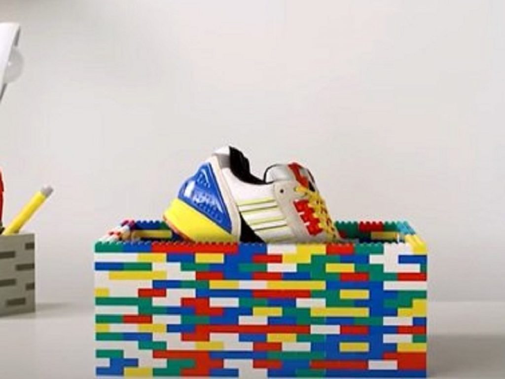 Arrivano le sneaker Adidas ispirate ai LEGO