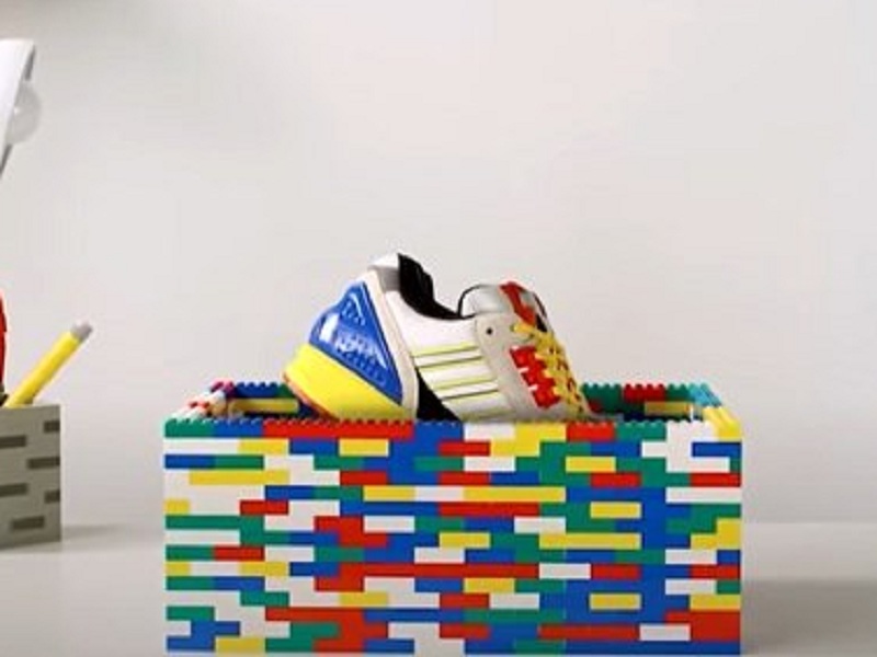 Arrivano le sneaker Adidas ispirate ai LEGO